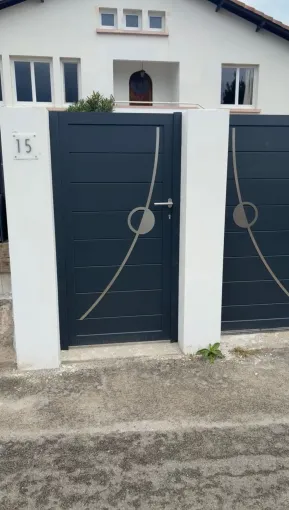 Fabrication et pose d'un portail et d'un portillon en aluminium, Dax, HP DESIGN
