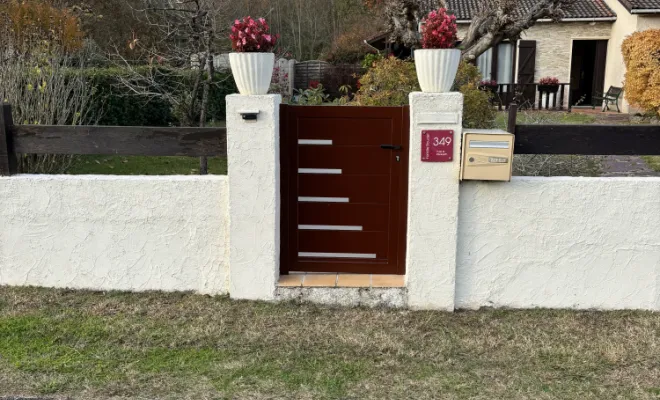 Fabrication et pose complète d’un portail aluminium avec motorisation, Dax, HP DESIGN