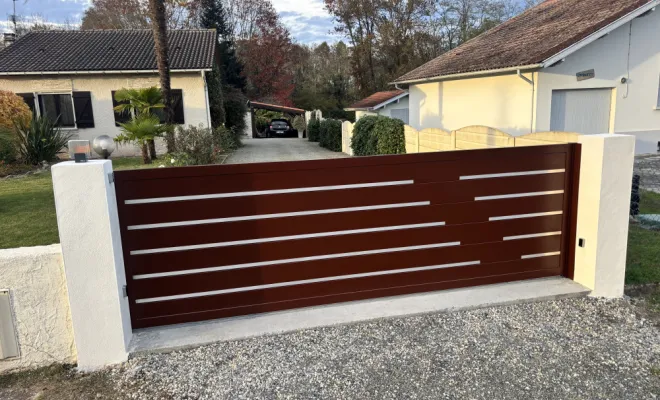 Fabrication et pose complète d’un portail aluminium avec motorisation, Dax, HP DESIGN